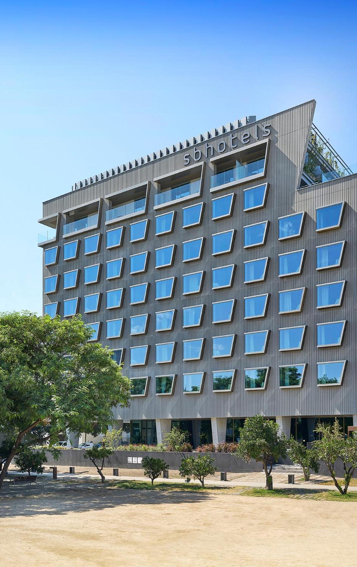 Hotel Sb Win 4 Sup Sant Feliu de Llobregat Exterior foto